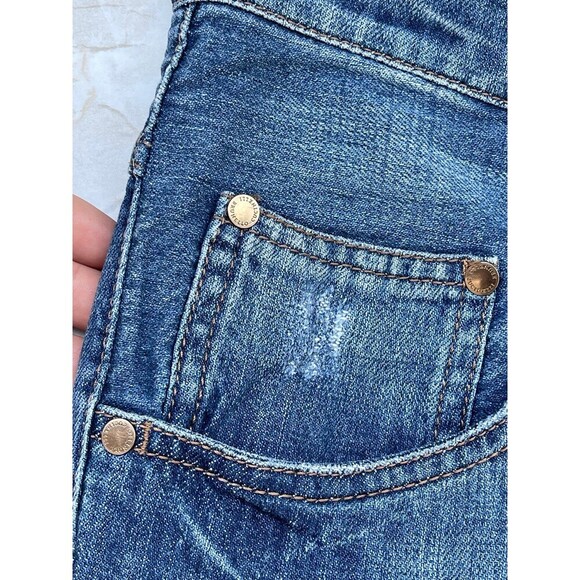 Brunello Cucinelli Low‑Slung Relaxed Jeans – Size 4, Medium Wash, Made in Italy - Picture 3 of 12